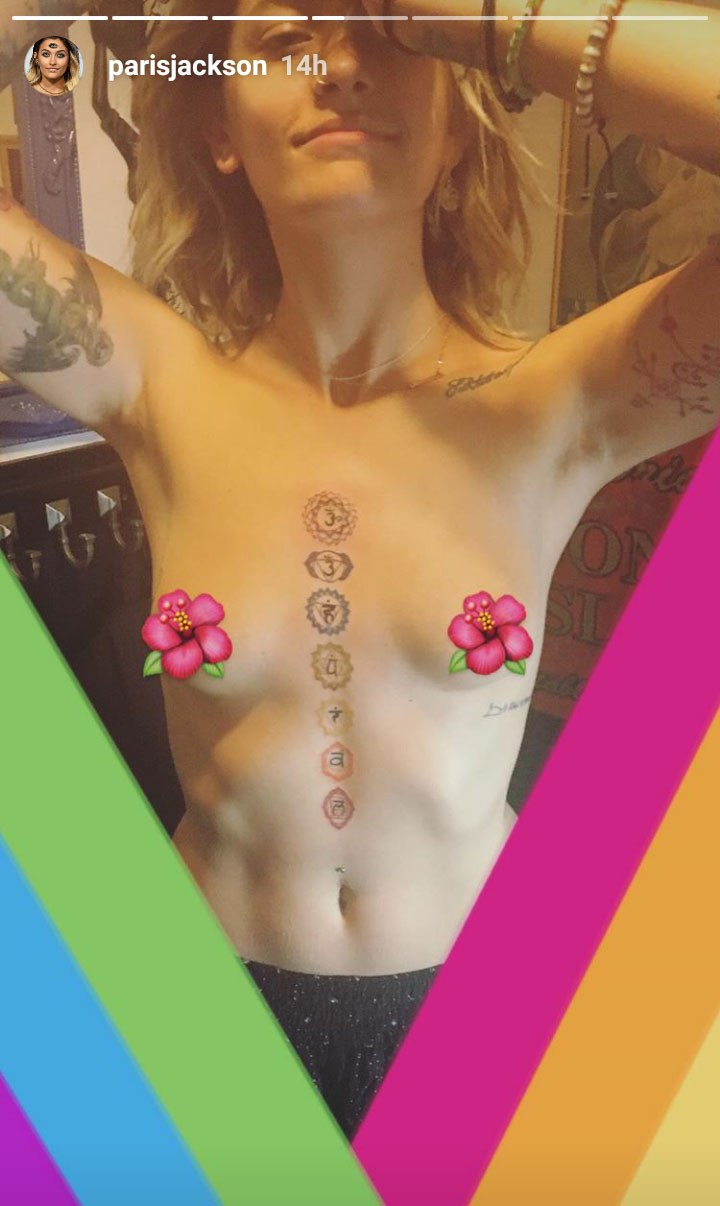 Paris jackson topless photo